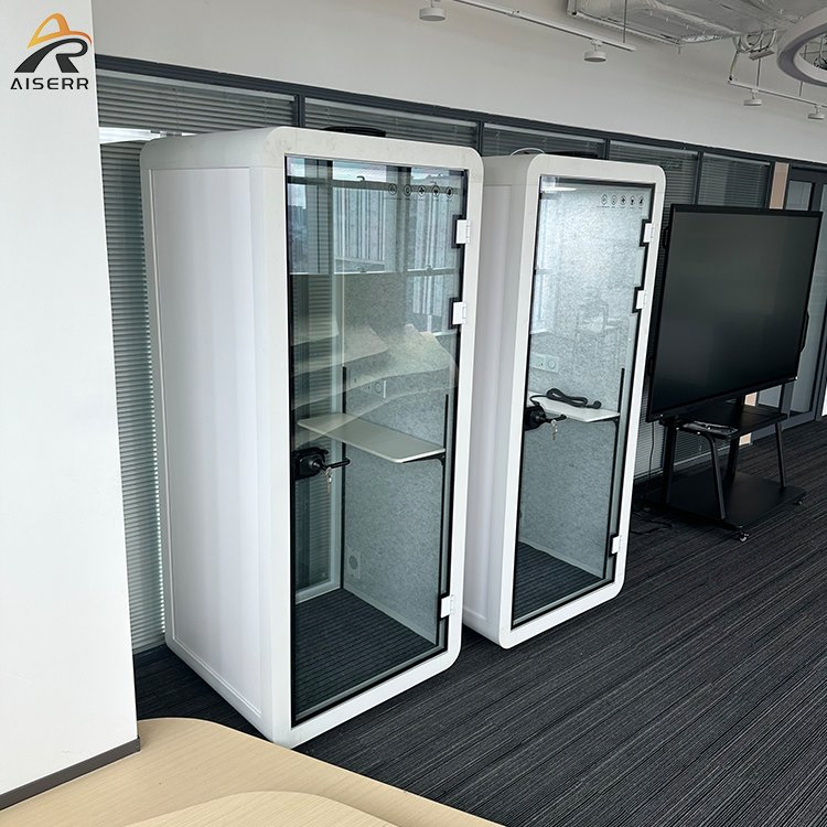 Noise-Canceling Soundproff Office Pod with Ventilation System for Hot-Desk Environment