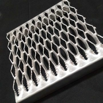 Non-Slip Safety Serrated Walkway Grip Strut Diamond Steel Plank Grating Panel