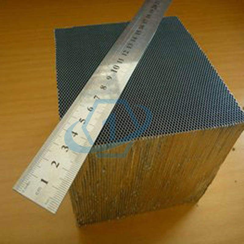 Durable Aluminum Foil Honeycomb Core for Optimal Insulation