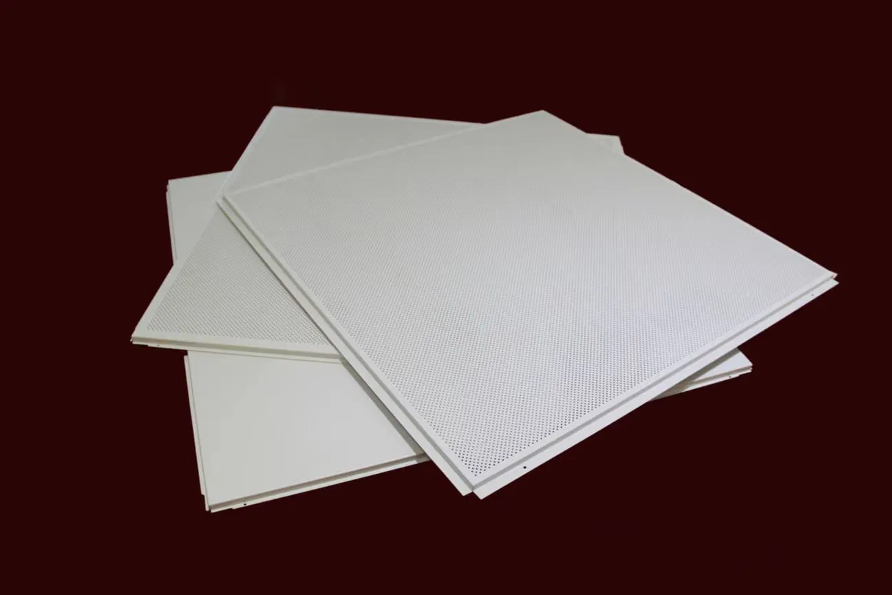 Fashion Design Aluminum Ceiling Customized Size Is Available
