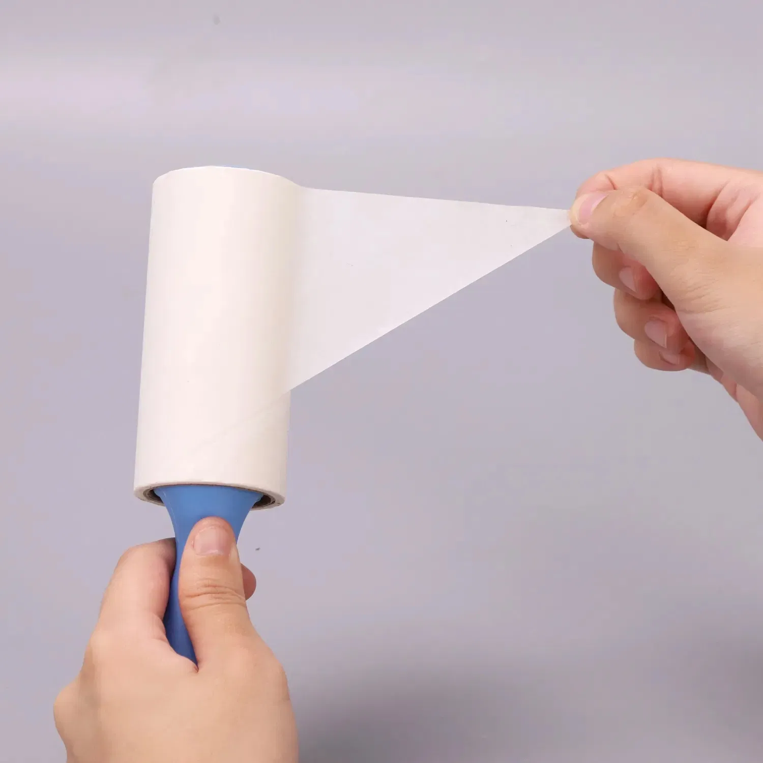Portable Household Cleaning Lint Brush and Sticky Paper Roller Dog Cat Pet Hair Remover for Clothes for Clothes and Linens Refill Mini Lint Roller