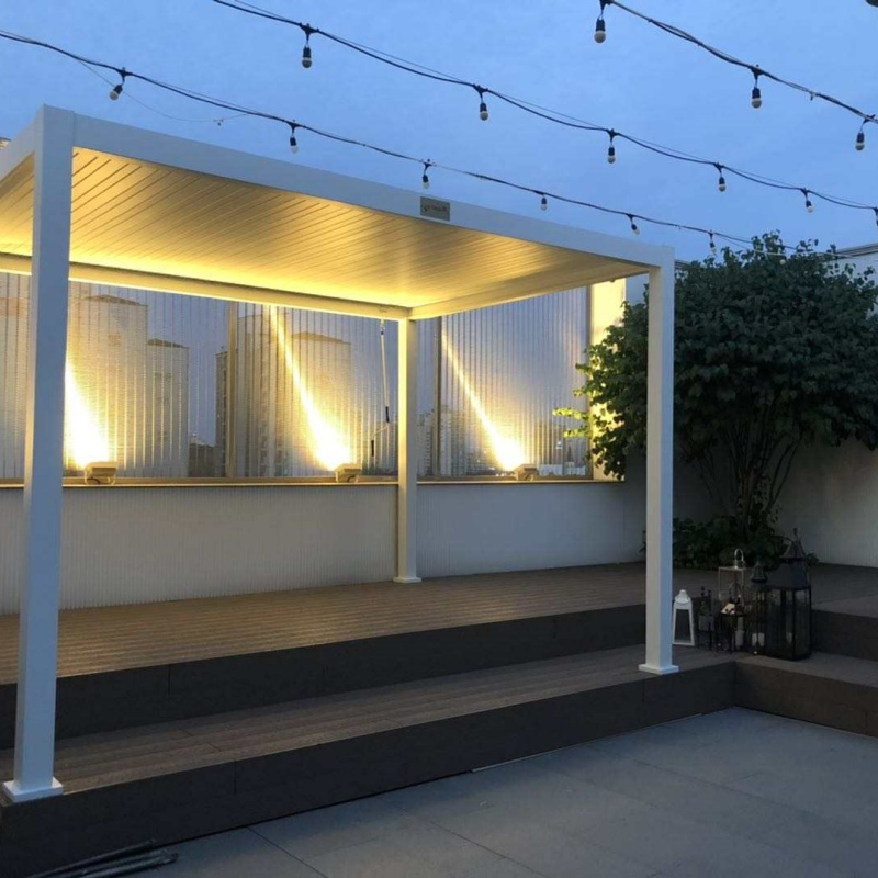 Professional Customization Modern Design Manufacturing Greenhouse All Season Balcony Sunroom Panoramic Glass Balcony