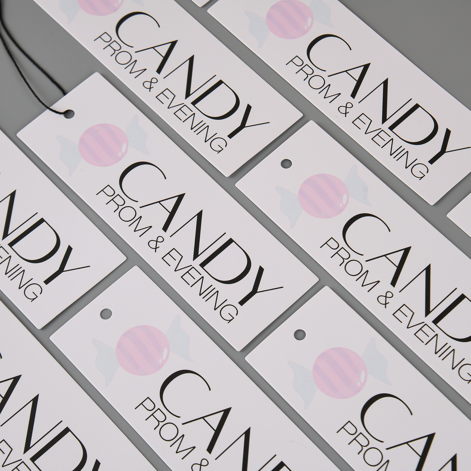 Бирка подвесная с логотипом для одежды аксессуаров