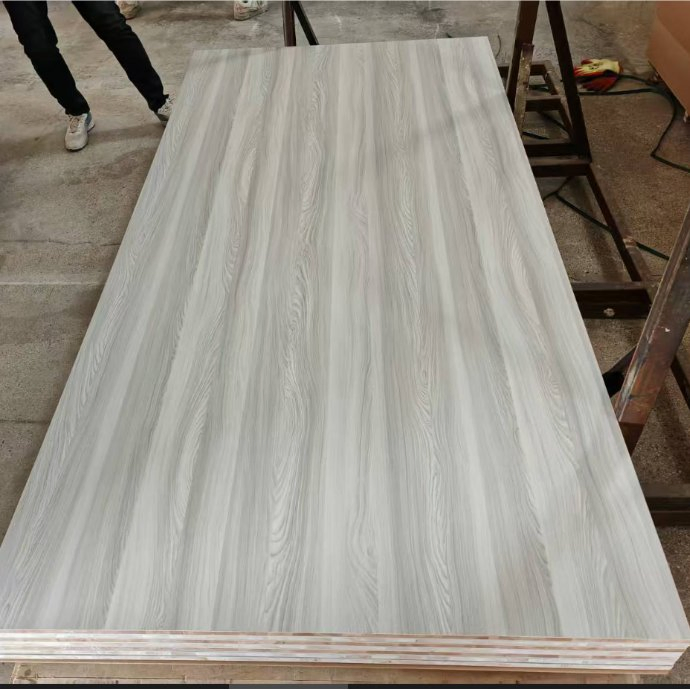 High Quality Blockboard Melamine Furniture Blockboard 18mm with Poplar Core