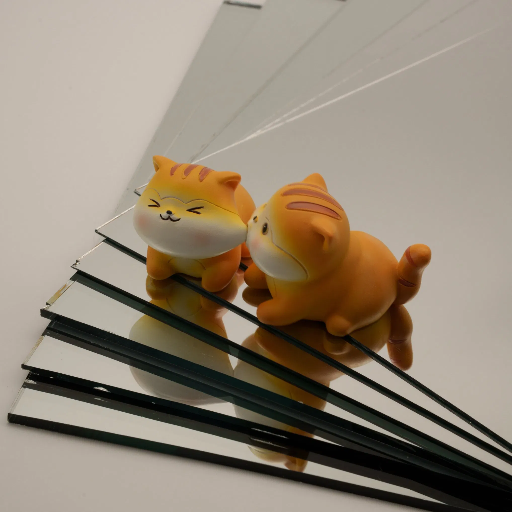 High Quality Hotel Silver 3-6mm Wall-Mounted Oval Bathroom Smart Decorative Mirror