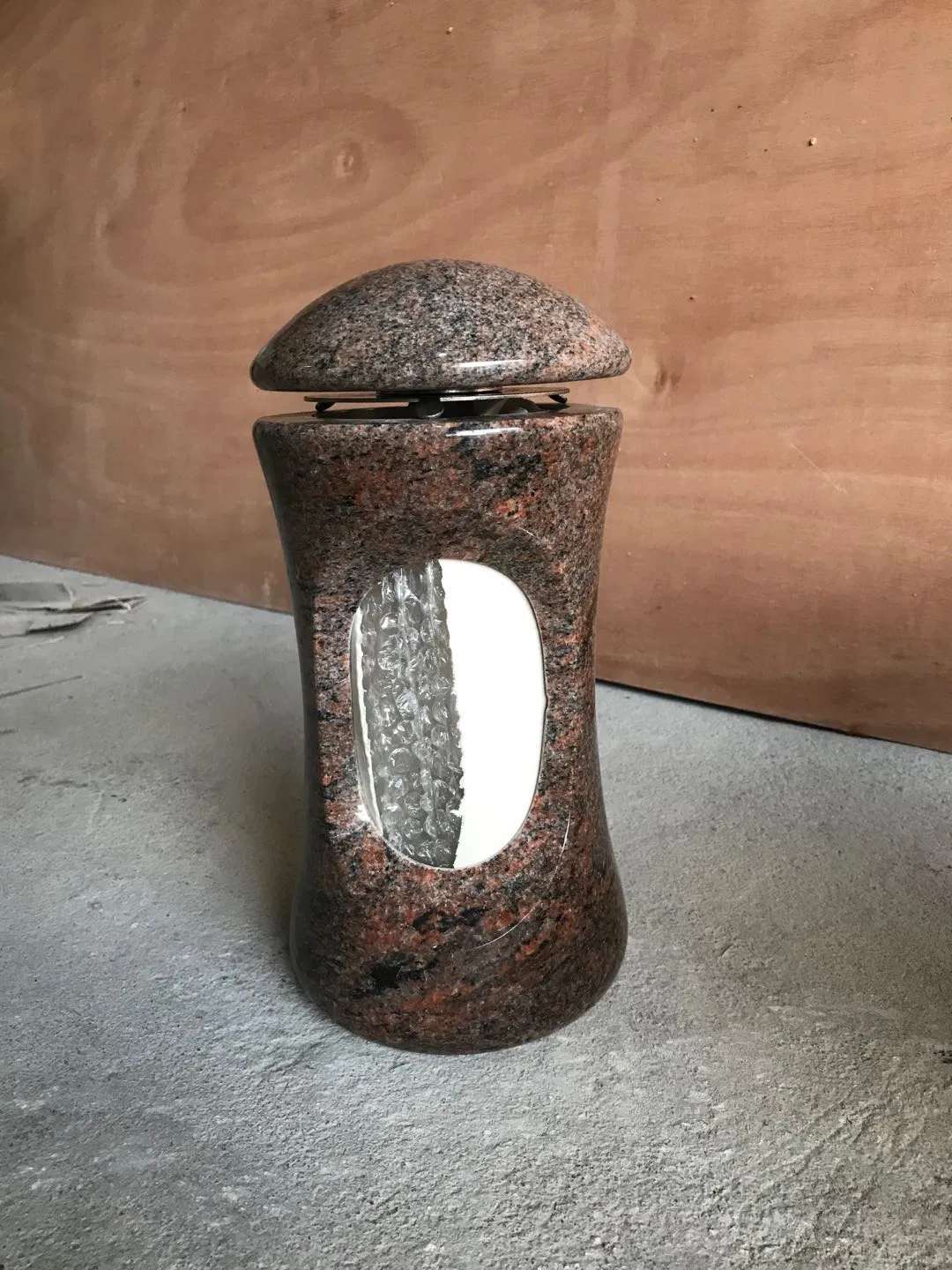 Popular Hot Sale Granite Colors Monumental Granite Lanterns Lamps for Headstone