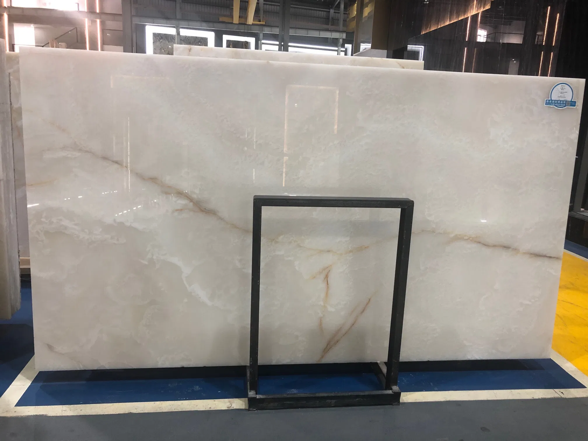 Natural/Artificial Floor/Wall/Cladding/Building/Paving/Loose Polished/Antique/Flamed/Honed Marble/Granite/Quartz/Travertine/Onyx Stone Snow White for Decoration