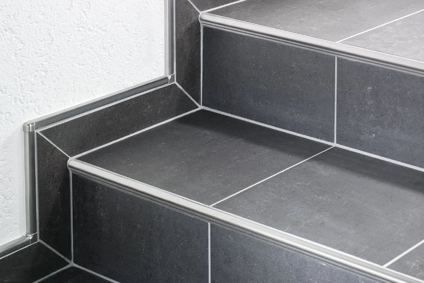 Foshan Factory Aluminum Stair Tread Anti Slip Stair Nosing