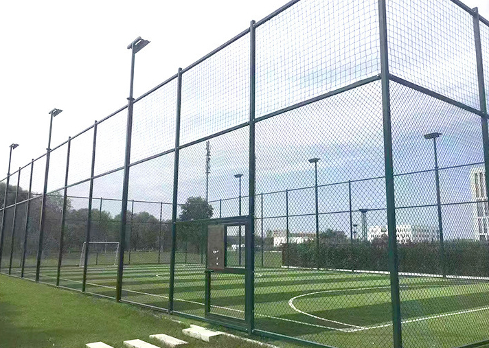 Barrier Galvanized Chain Link Football Basketball Fence