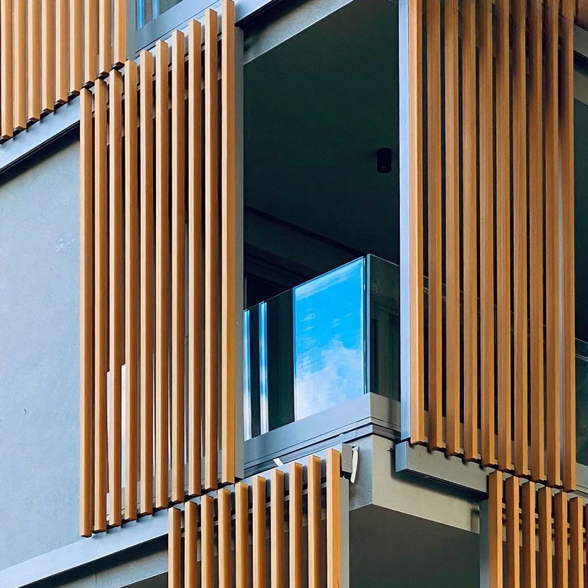 Extruded Aluminum Profile Aluminium Pipe Tube Square Tube Wood Grain Anodized Aluminum Tube