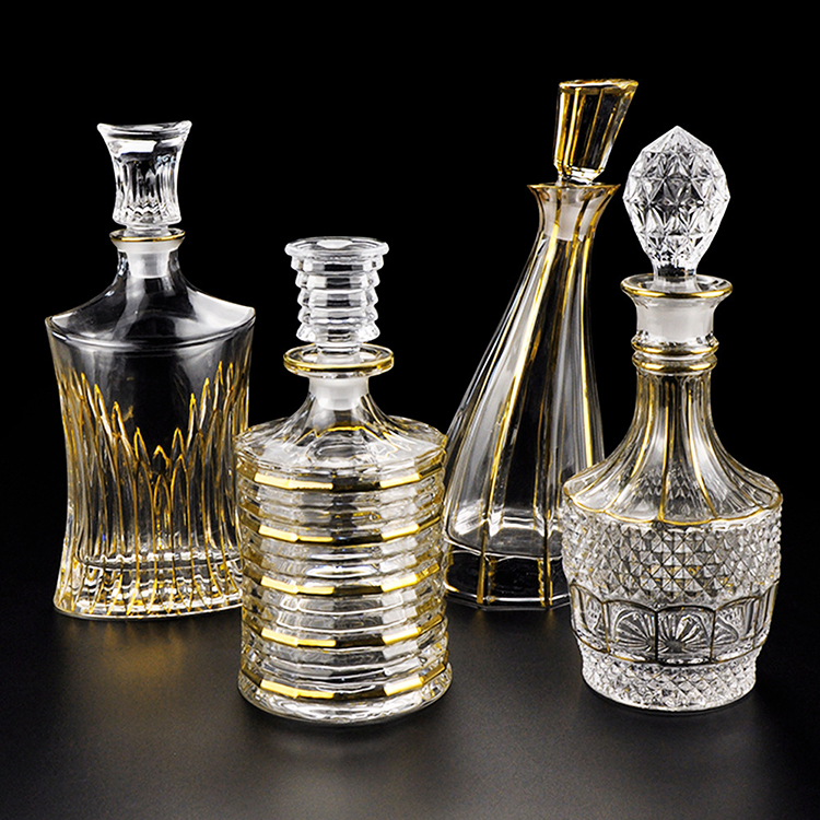 Luxury Gold Painted Wine Whiskey Spirits Glass Bottle Custom Gold Rimmed Whiskey Decanter Bottle