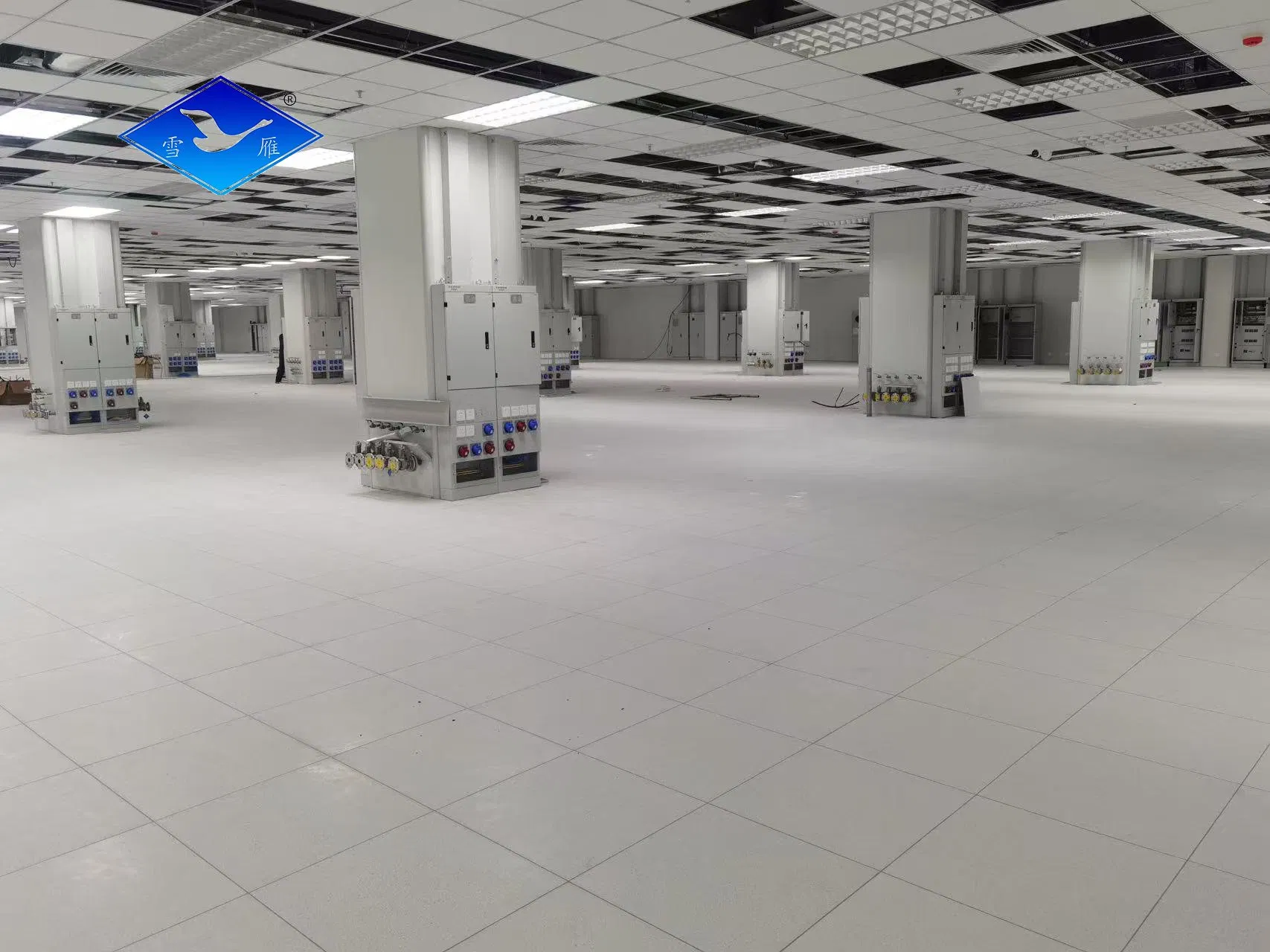 ПВХ антистатический пол Xueyan 600x600 мм
