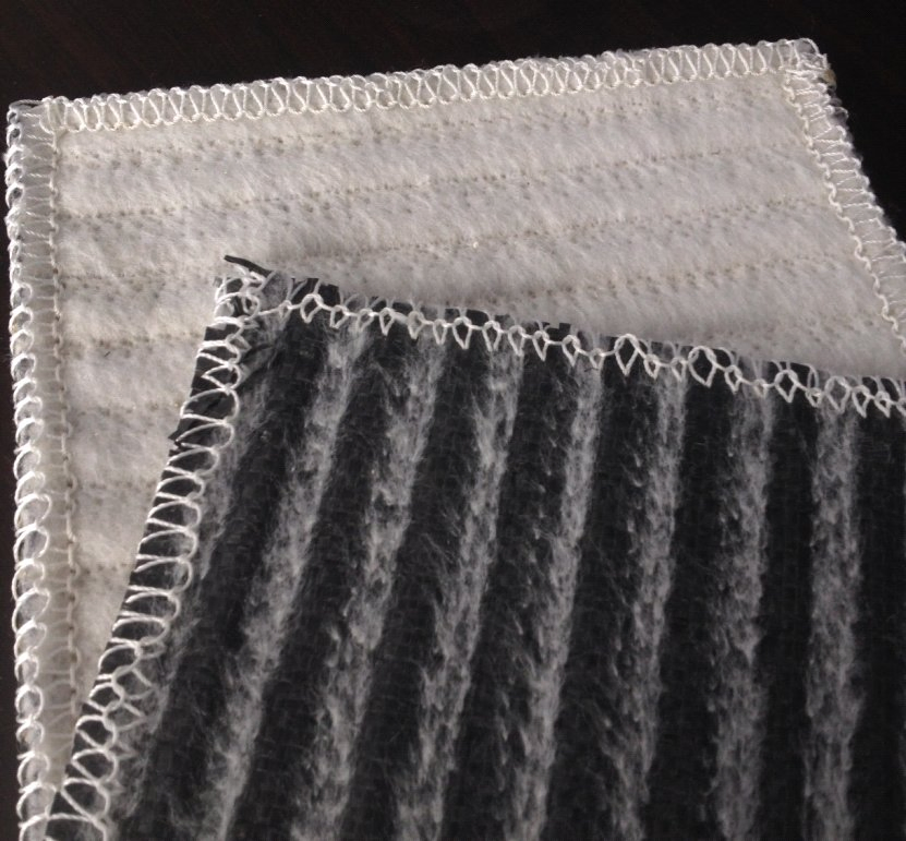 High Quality ASTM Reinforcement 1-6m 3000g-6500g Geocomposite Waterproofing Blanket Bentonite Clay Liner Gcl