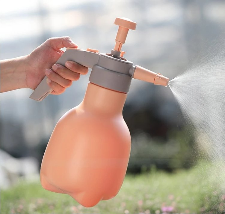Wholesale 1 Liter Household Sprayer Pneumatic Watering Can Garden Tools