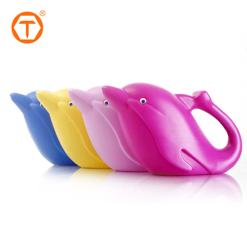 1.6L Indoor Lightweight Cute Animal Water Cans PE Plastic Watering Pot for Office House Indoor Garden