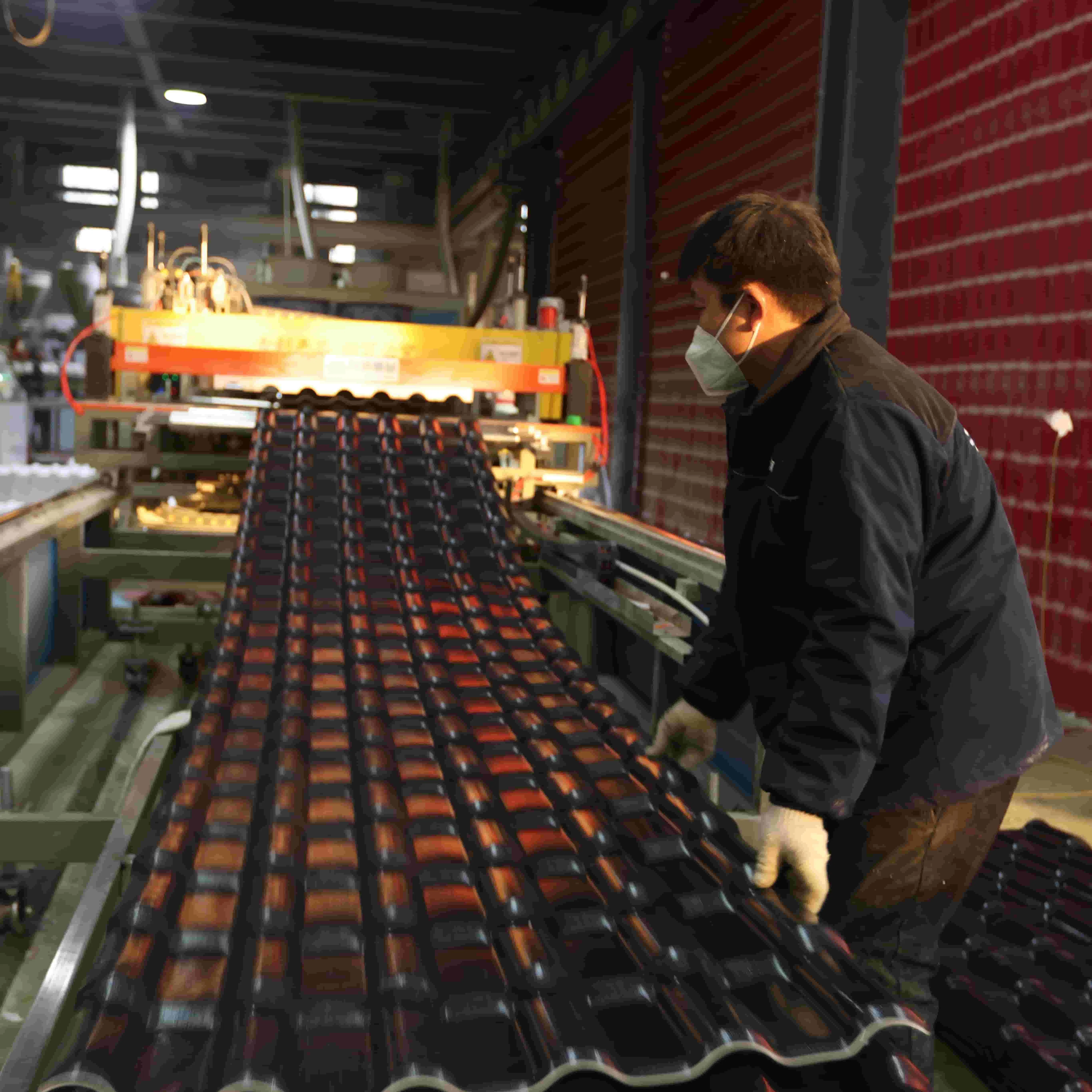 Стильная и легкая кровельная черепица из UPVC