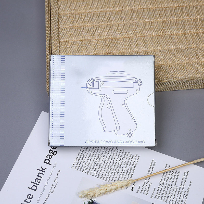 Пистолет для этикеток с иглой и клеем