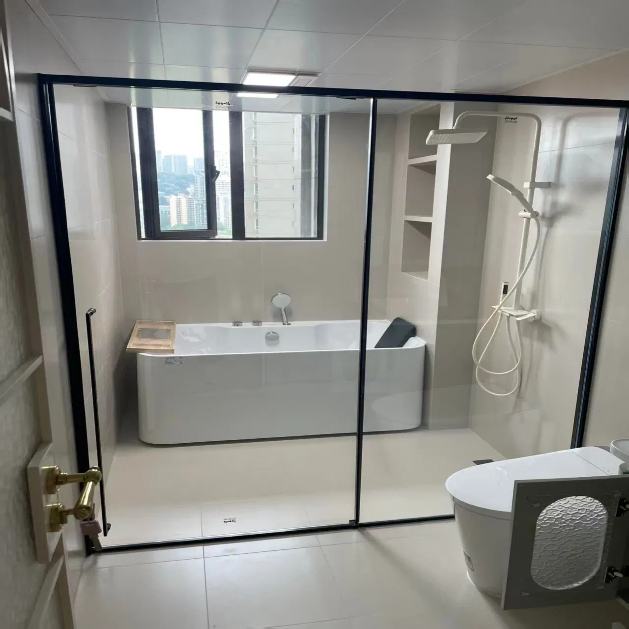 17. High Clarity Aluminum Shower Tempered Sliding Glass Door Partition Wall Aluminum Frame Family Use Wet-Dry Separation