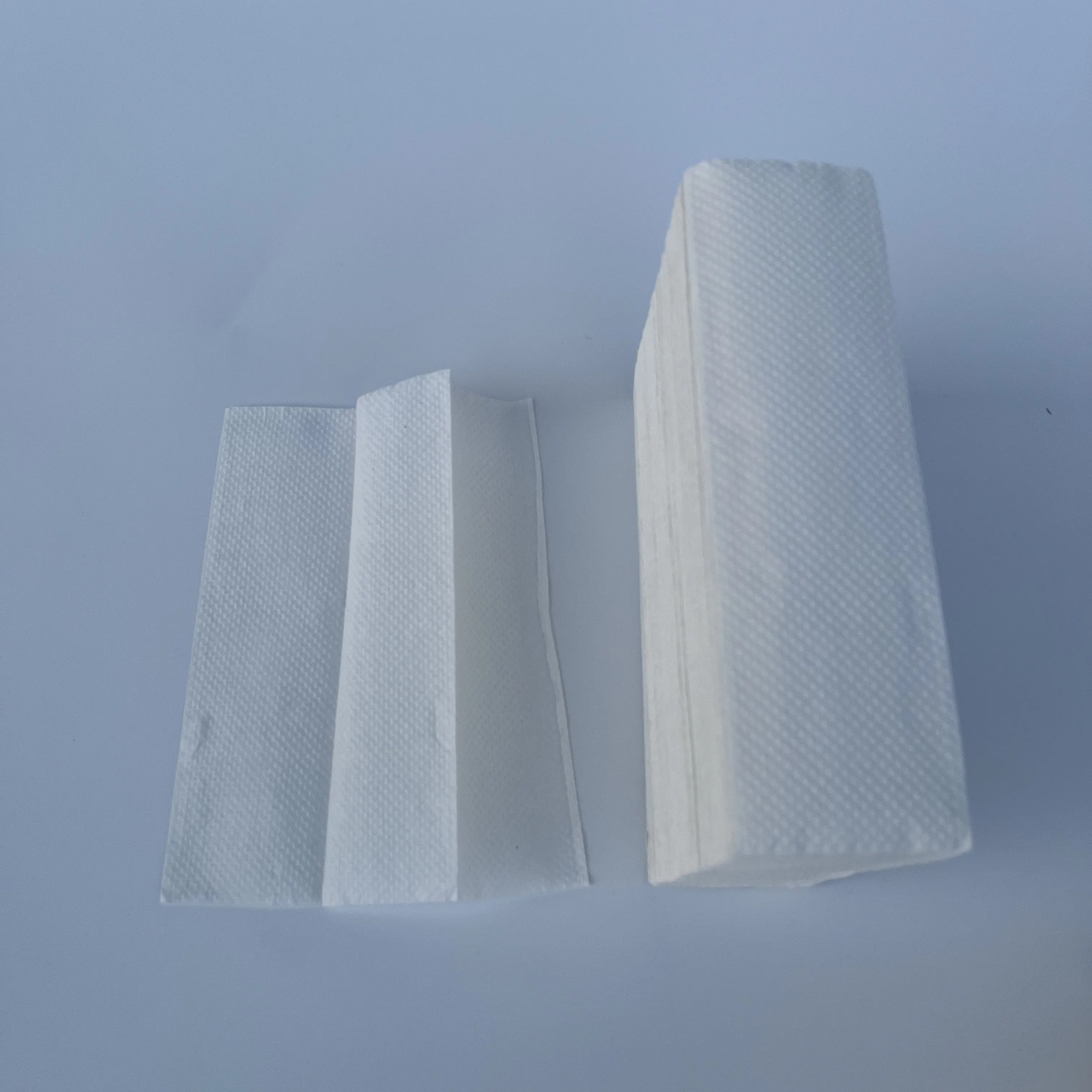 Factory OEM ODM Disposable Tissue Absorbent N/Z Fold Hand Paper Towel for Bathroom