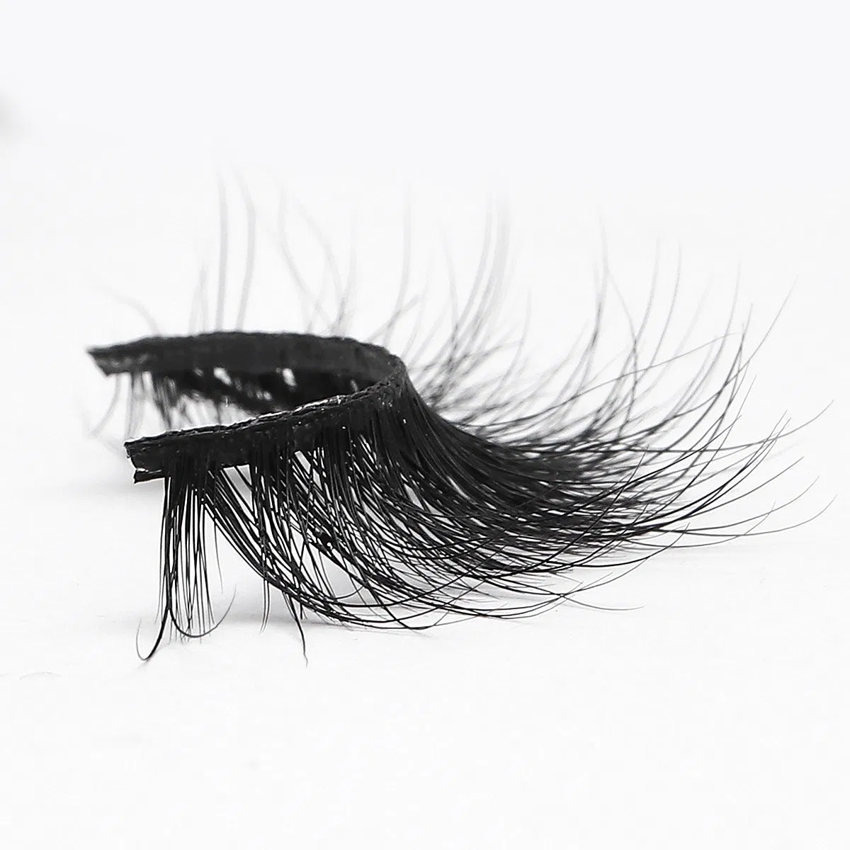 Wholesale Luxury Styles Latest Natural Soft Lashes Faux Mink Material Handmade High Quality Magnetic Eyelashes