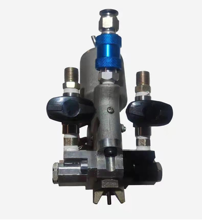 Polyurea Caulking Gun with Mixing Chamber