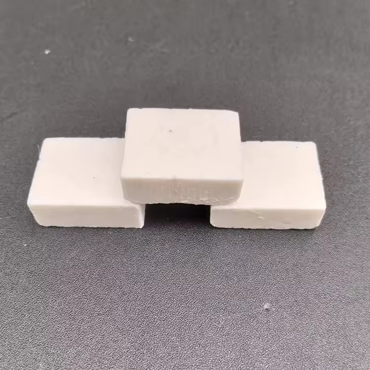 Eco-Friendly Solid Combustion Booster for Quick Fire Lighting