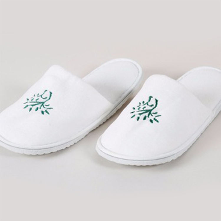 Customized Wholesale SPA Indoor Spaces Bedroom Bathroom Soft-Fit Disposable Hotel Slippers