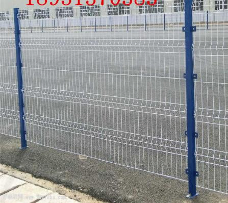 4.5mm 5.0mm PVC Galvanized Steel Wire Mesh Fence Airport Fence