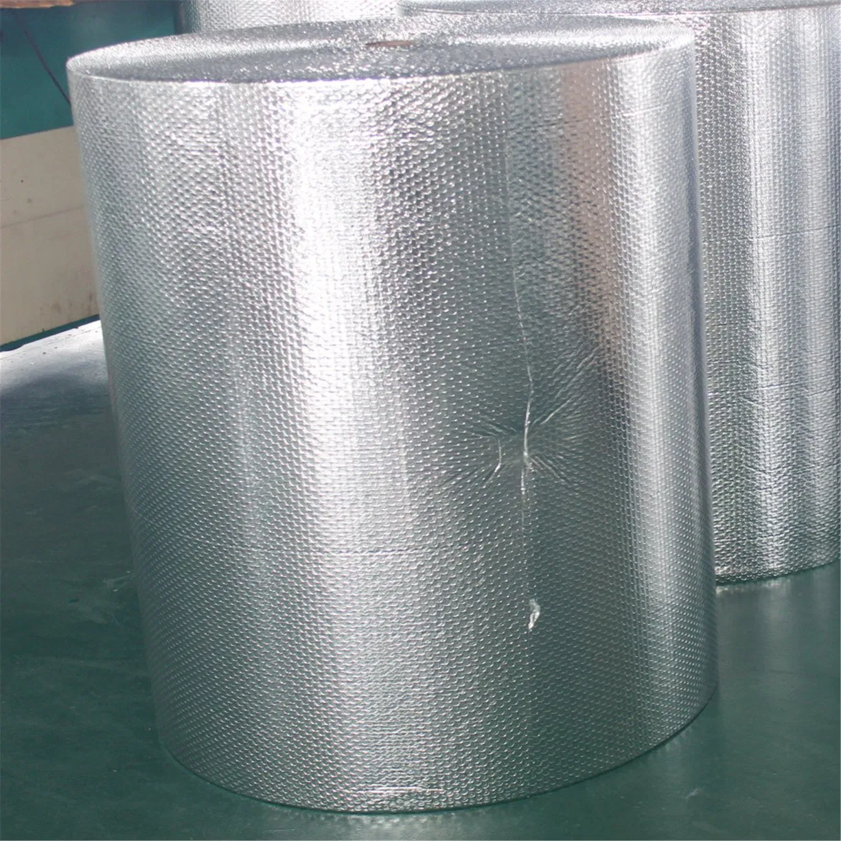 Hot Sale Silver Film Insulation Roof Woven Aluminium Foil Bubble Heat Insulation for Building Material