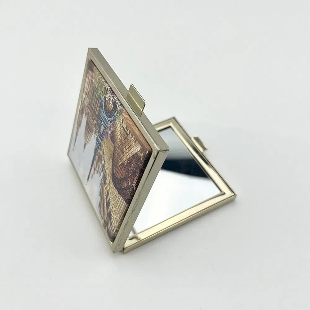 Waterproof and Dustproof Quiet Opening and Closing Portable Compact Mirror