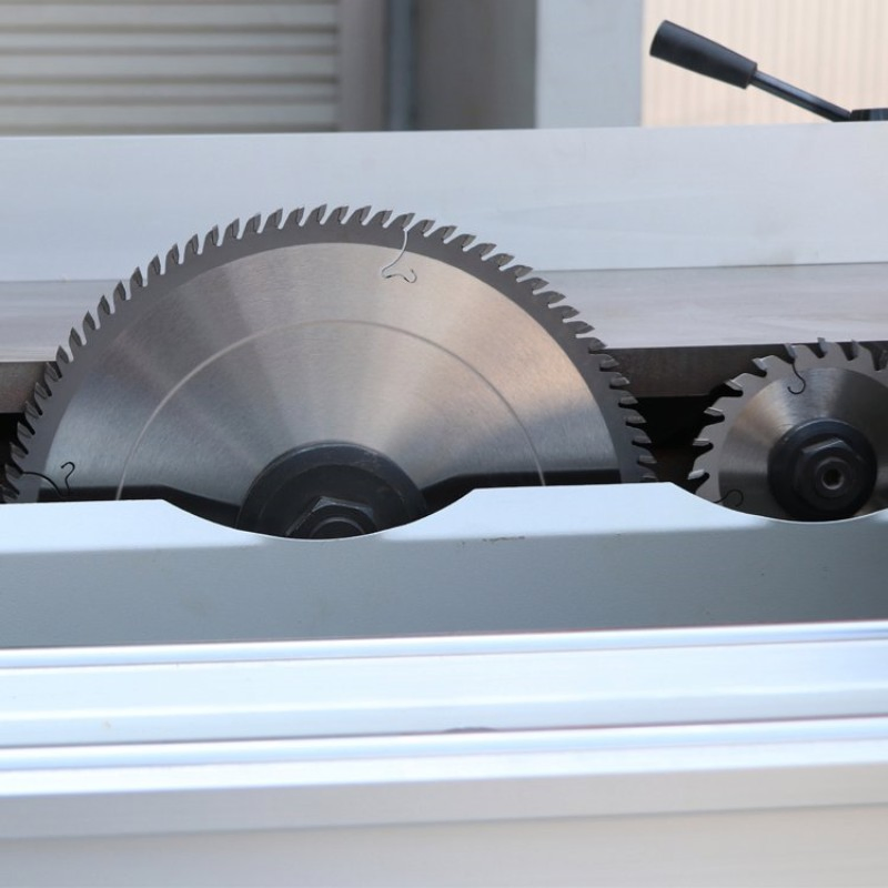 Алмазный диск для резки дерева, камня и металла