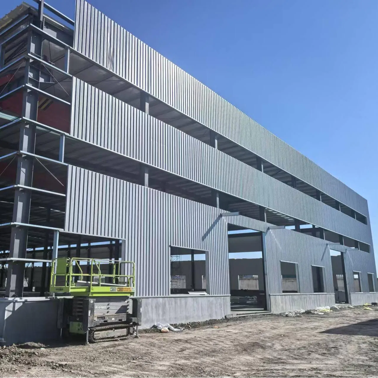 PU/EPS/Rockwool Wall/Roof Prefabricated Steel Structure Anti Rust Economical Building with Installation Structural Drawing