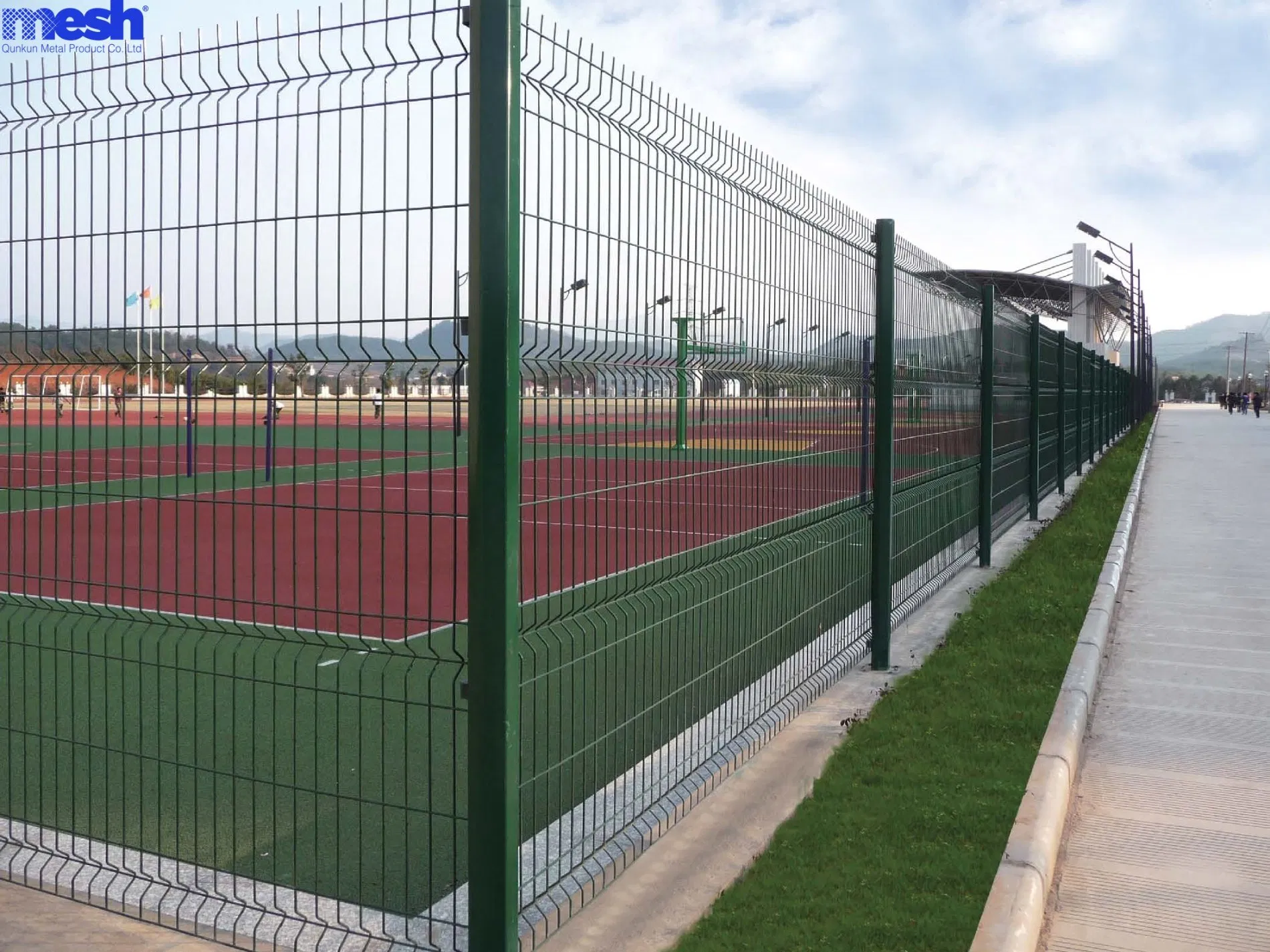 Color Painted Triangle Bending 3D Galvanized Welded Wire Mesh Fence Panels Home Outdoor 3D Curved Garden Fence for Fence Panel