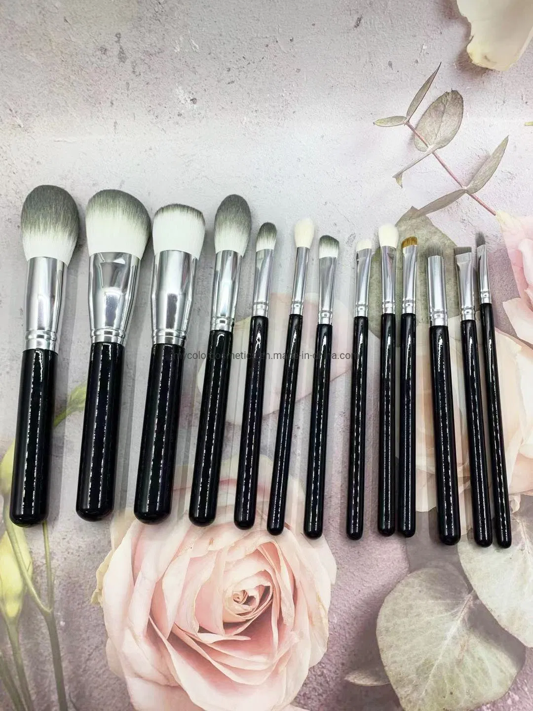 13 PCS Cosmetics Synthetic Hair Makeup Brushes Set with Aluminum Ferrule and Wooden Handle