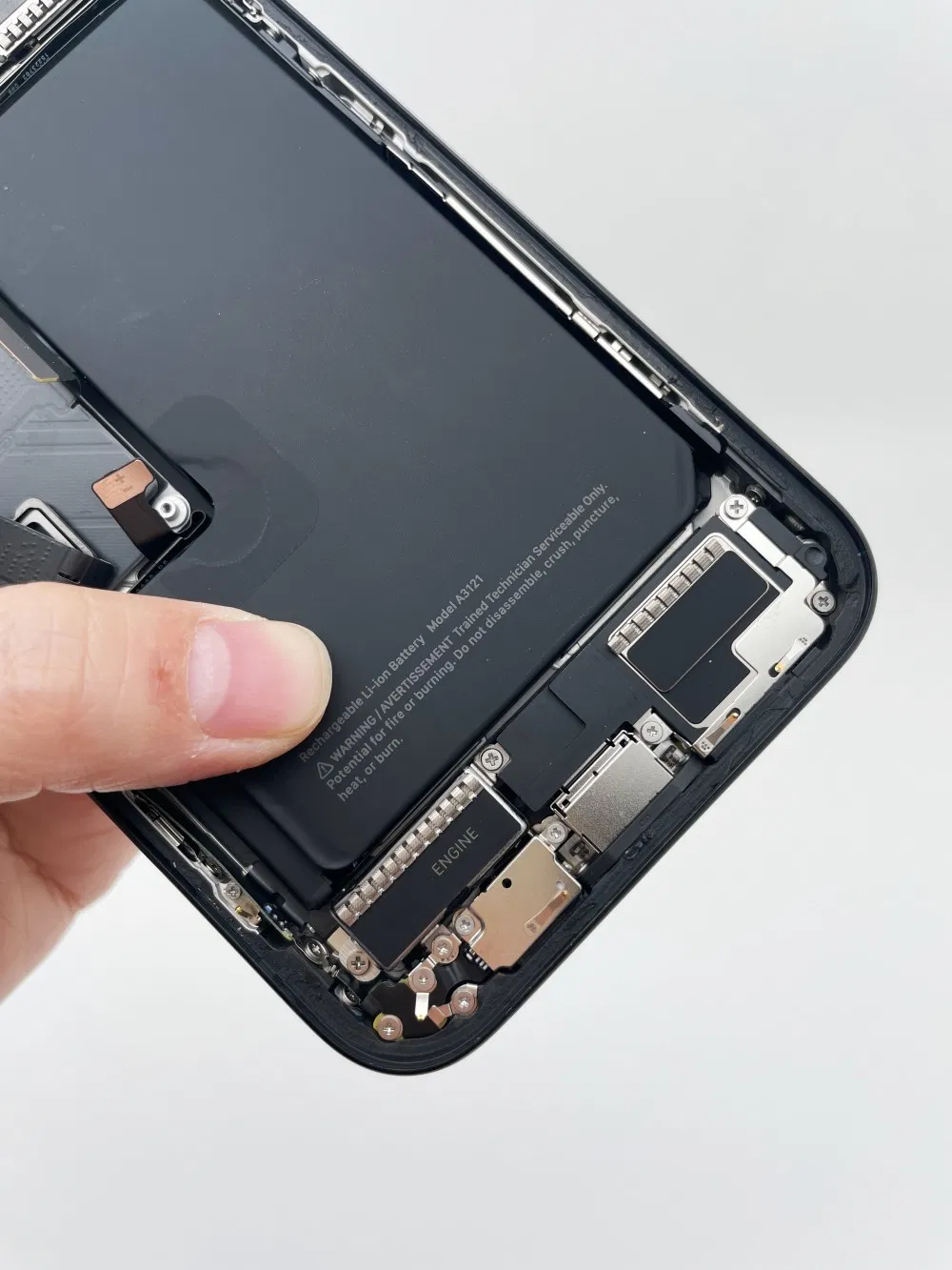 Задняя крышка с NFC для iPhone 15 Pro Max (95% новое)