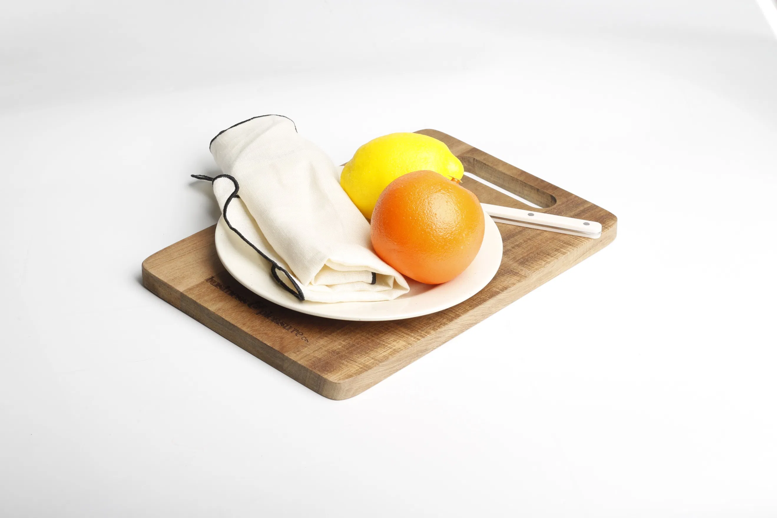 Разделочная доска из акации для пикника