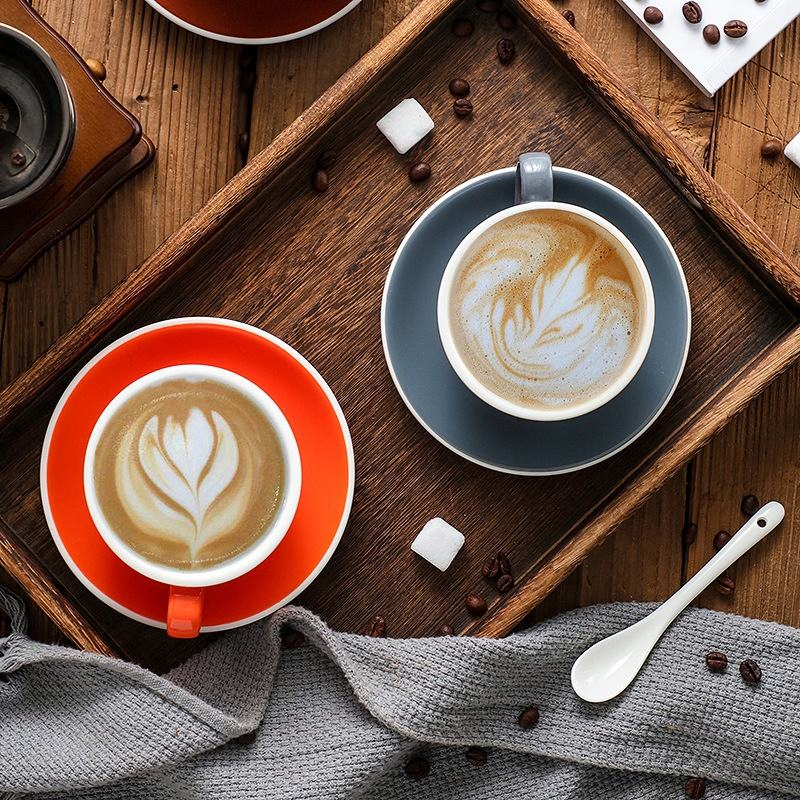 Чашка для эспрессо с блюдцем, современный дизайн