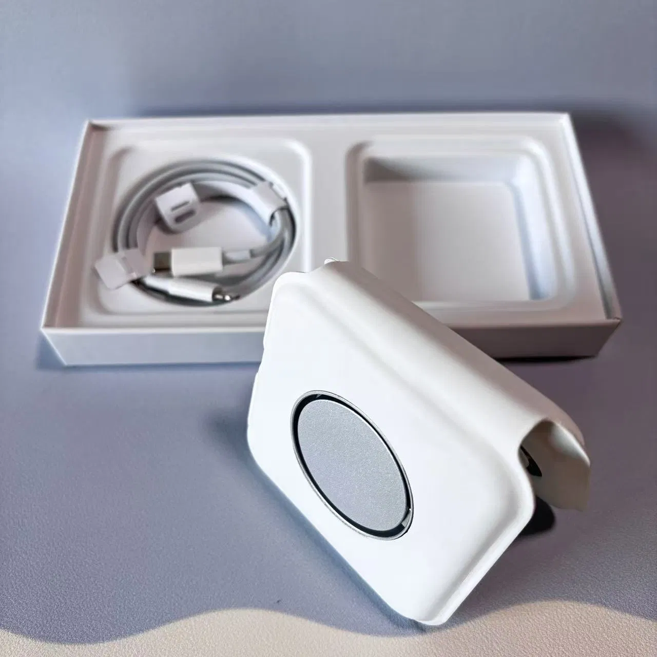 Top1 High Quality Ranking Top Magsafe Duo Charger Folding Charger, Fast Sync for Mobile and Watch, Fast Charging Speed, Good Partner for Business Travel