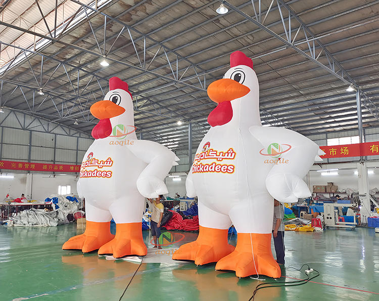 Custom Inflatable Chicken Model Advertising Holiday Decoration