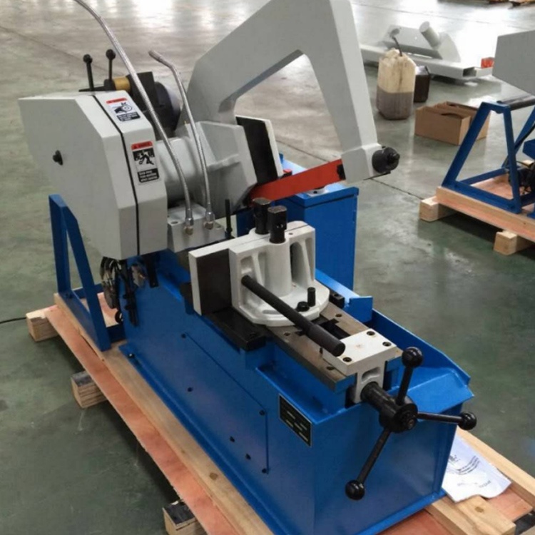Станок для резки металла ленточнопильный