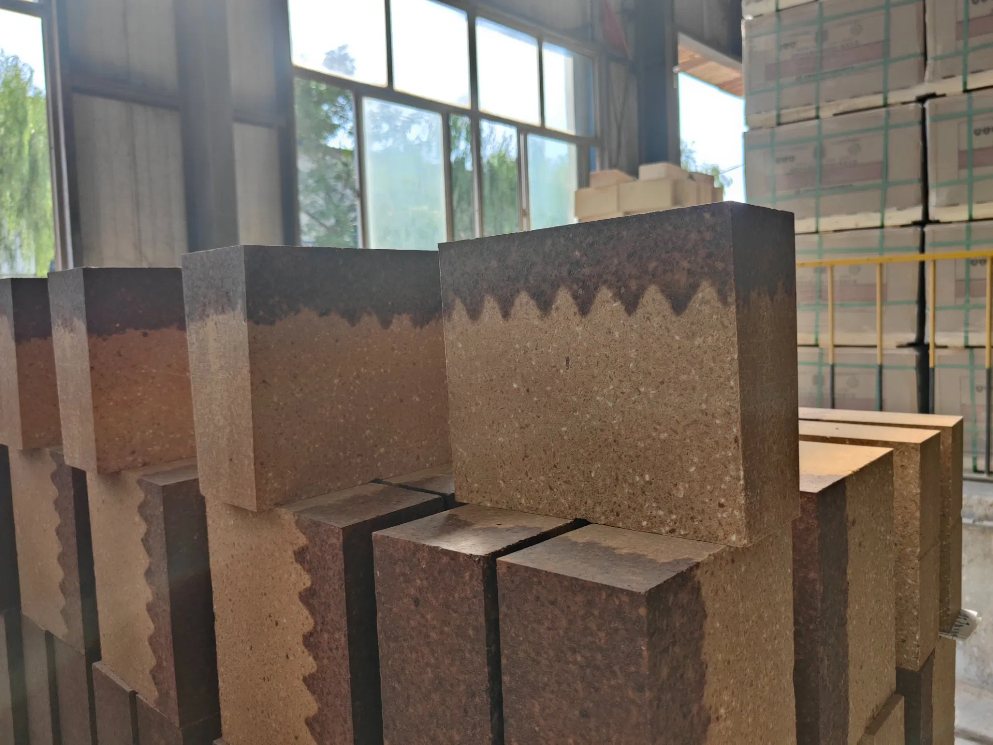 Огнеупорный кирпич MLJ88FH для переходной зоны цементной печи