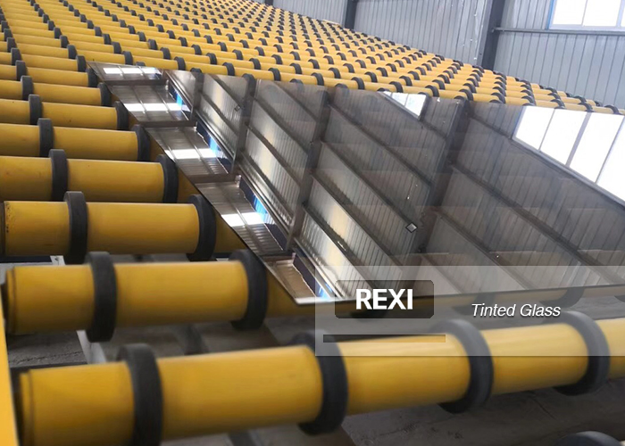 High-Quality Temperable Bronze Float Glass Sheets for Insulation2.