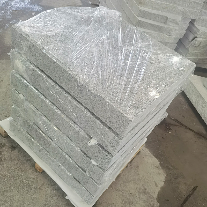 Natural Stone Light Grey Granite European Tombstone/Monument/Memorial/Gravestone/Headstone/Cemetery Price