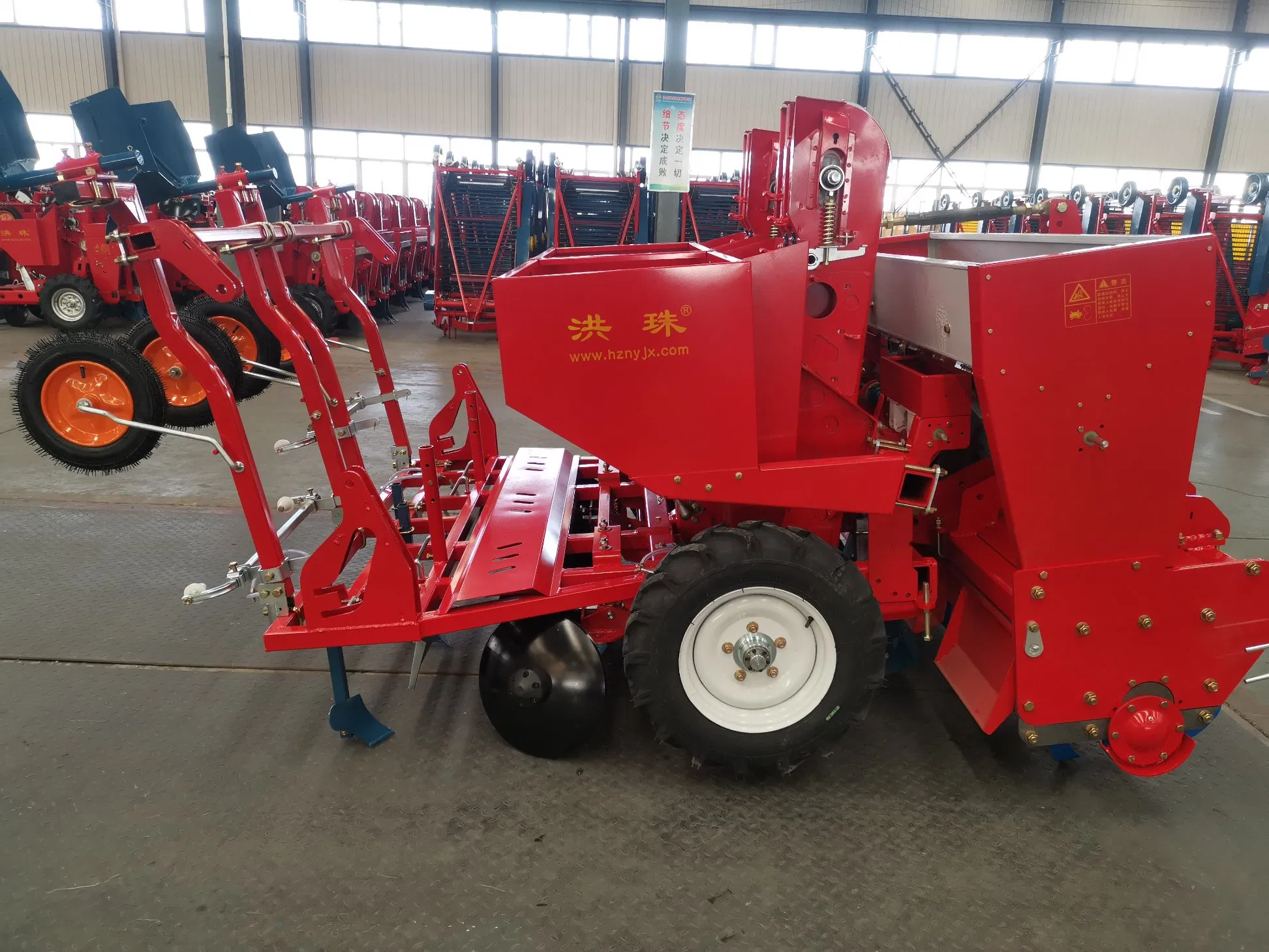 Картофелесажалка 4-рядная навесная автоматическая