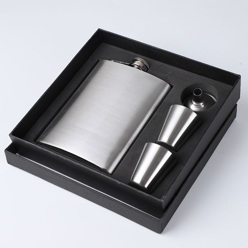 Custom Etched Personalized Wedding 6 Oz Stainless Steel Hip Flask Gift Box Set for Men Women Groom Groomsmen