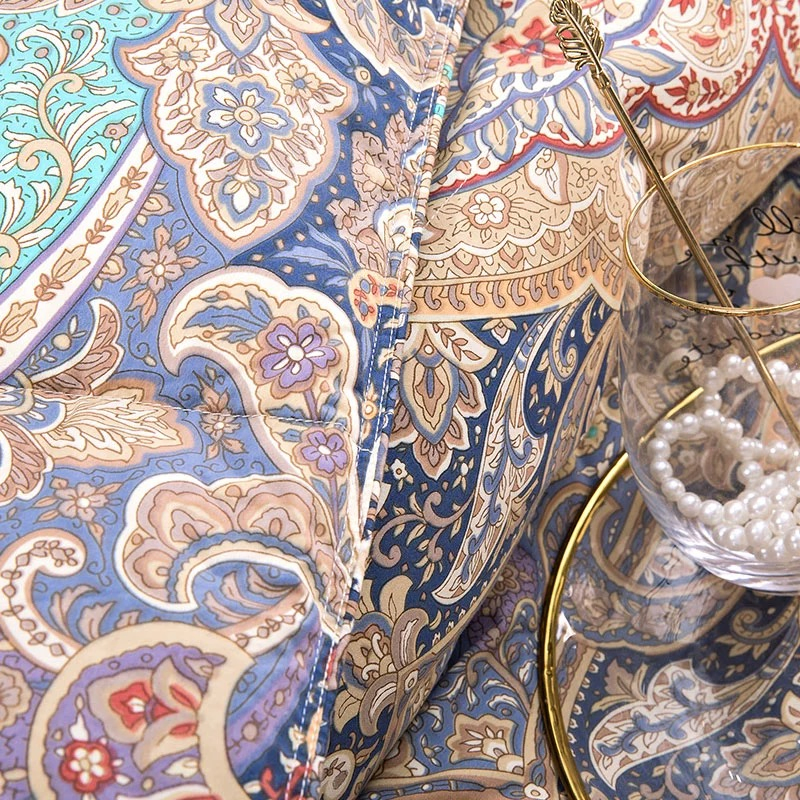 Luxurious Goose Down Comforter with Soft Cotton Cover