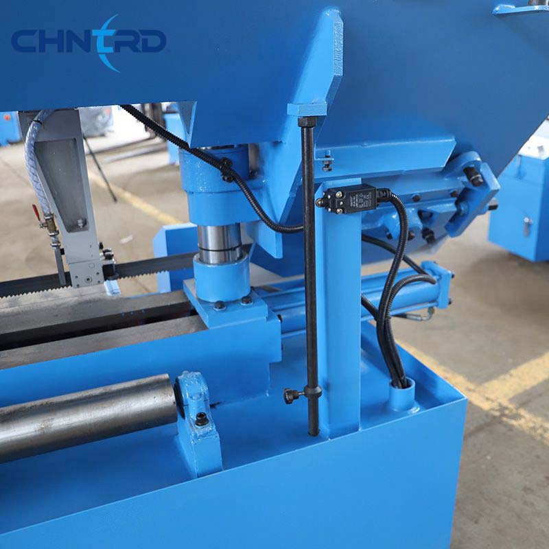 Ленточная пила полуавтоматическая промышленная компактная GB-4220