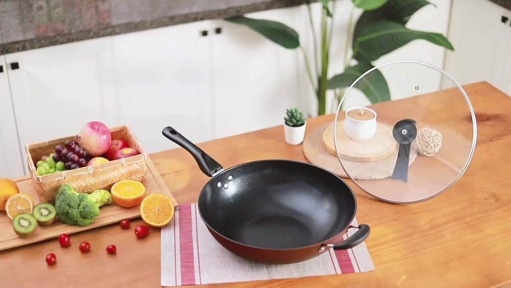 Hot Sale Nonstick Iron Woks for Electric, Induction, Gas Stoves for Men and Women