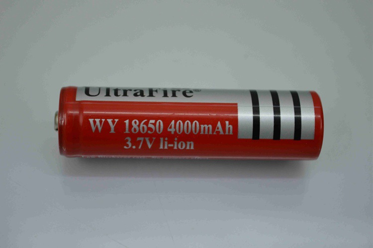 Аккумулятор 18650 3.7V для фонарика