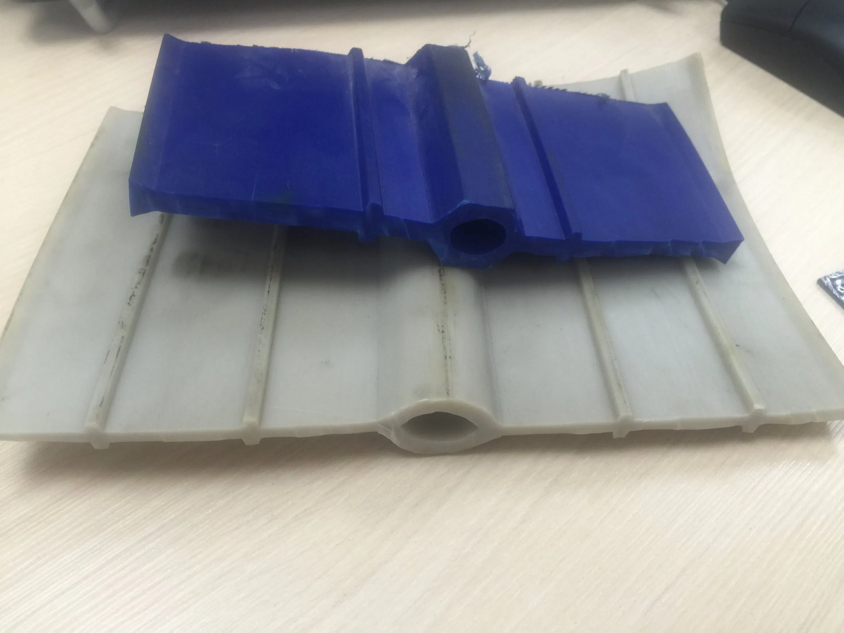 Bentonite Rubber Waterstop for Expansion and Contraction Joint